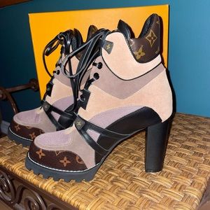 Louis Vuitton Star Trail Ankle Boot Size 39